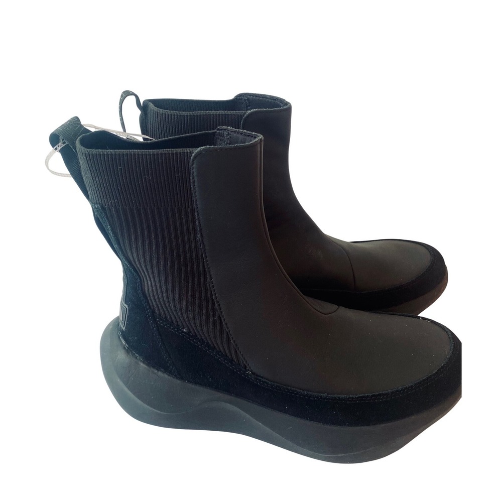 NWOT The North Face Hypnum Chelsea Boots Black Leather Sz 11 cabincore